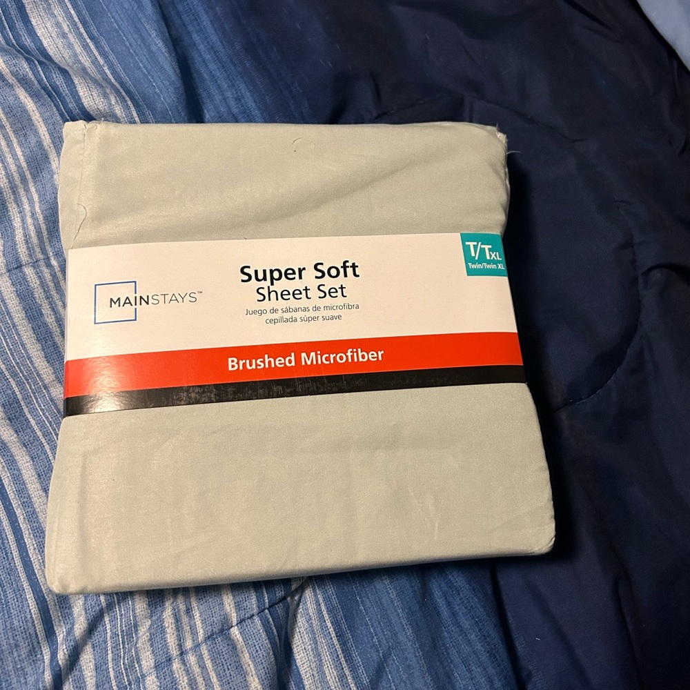 Mainstays pink super soft T/TXL sheet set (flat, fitted, pillowcase)